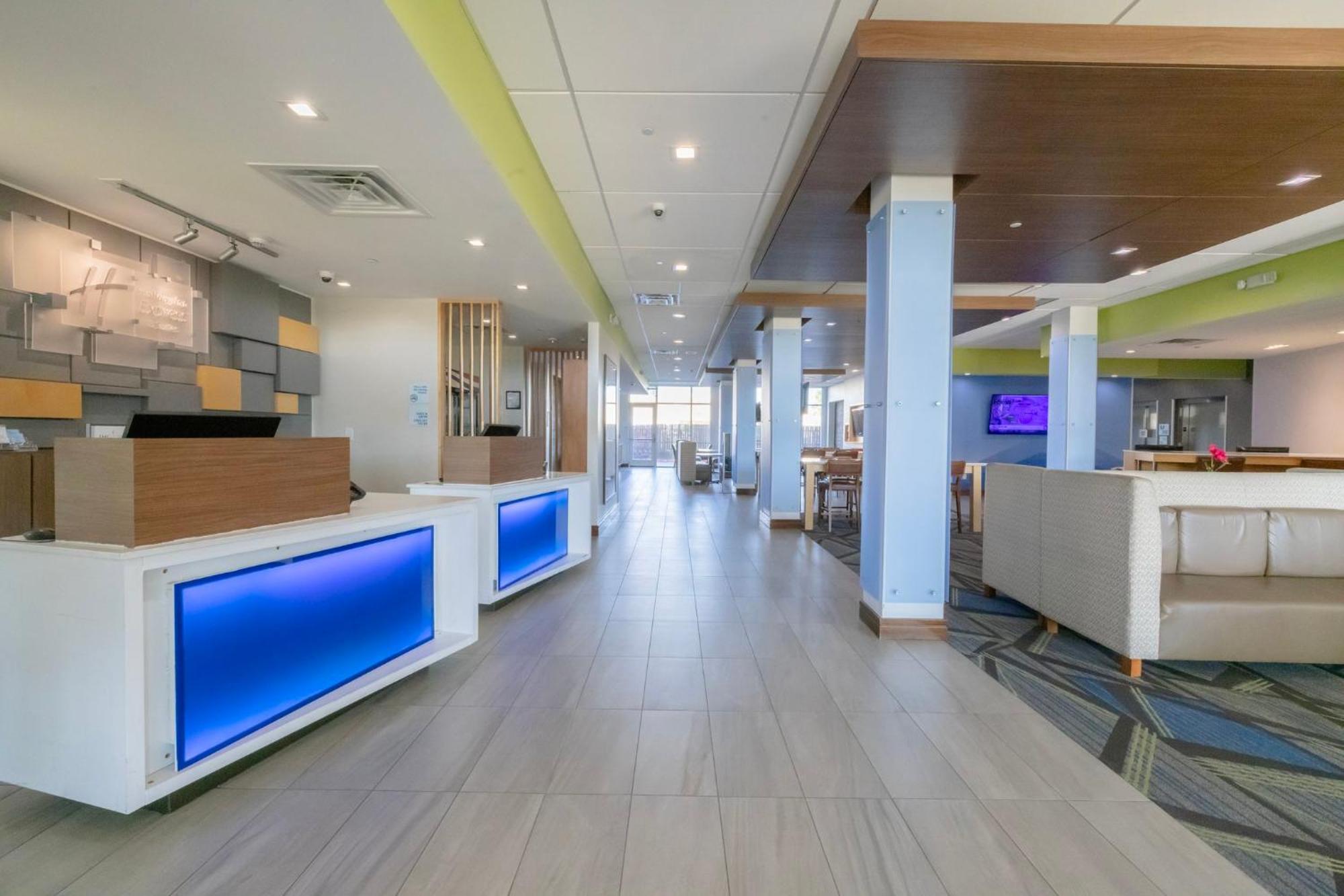 Holiday Inn Express & Suites Dallas Ne Arboretum Garland Buitenkant foto